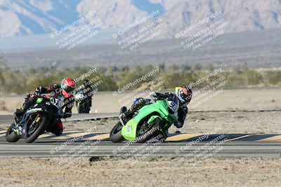 media/Dec-07-2025-CVMA (Sun) [[3e7d2de5dc]]/Race 16-Formula Middleweight/